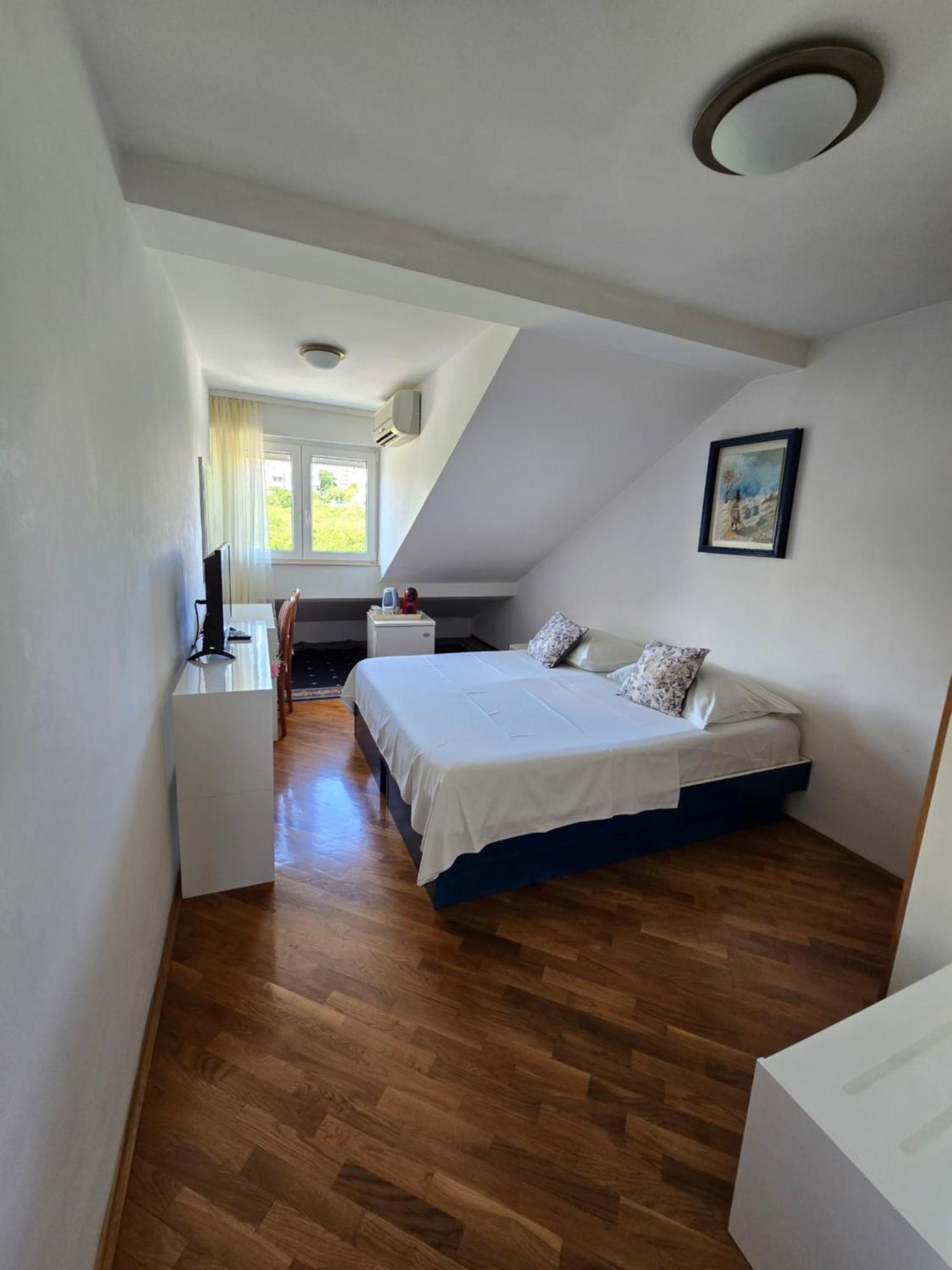 Rooms Lux Split Extérieur photo